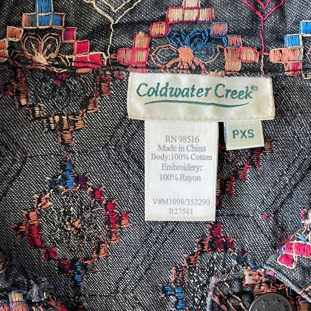 Multicolor Patterned Jacket - Picture 2 of 5